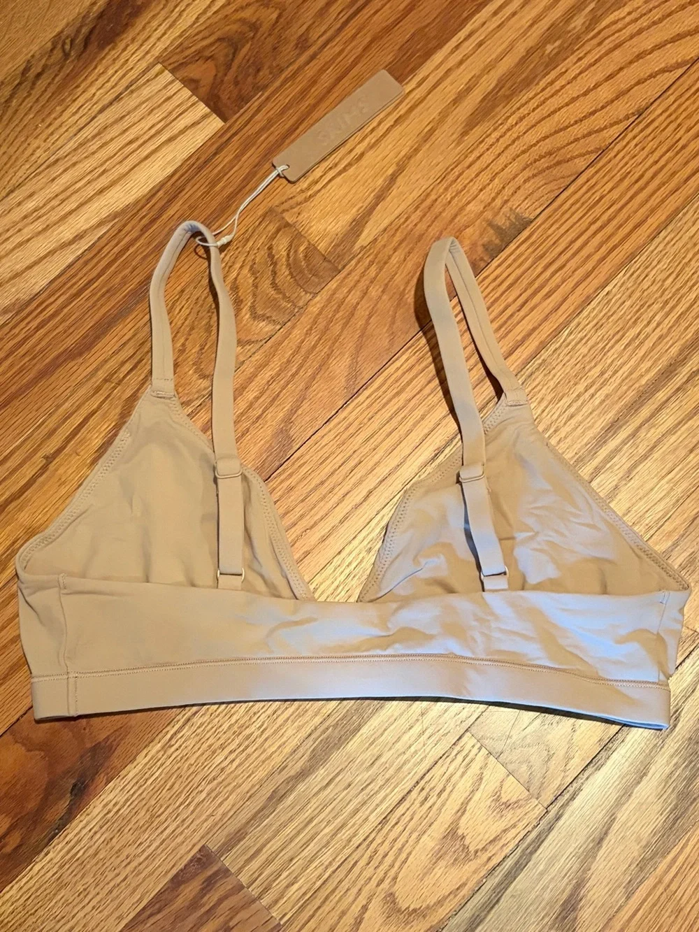 NWT SKIMS Fits Everybody Triangle Bralette - Clay - Picture 12 of 15
